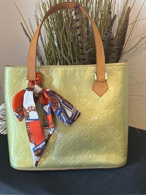Louis Vuitton Green Patent Monogram Shoulder Bag with Silk Scarf